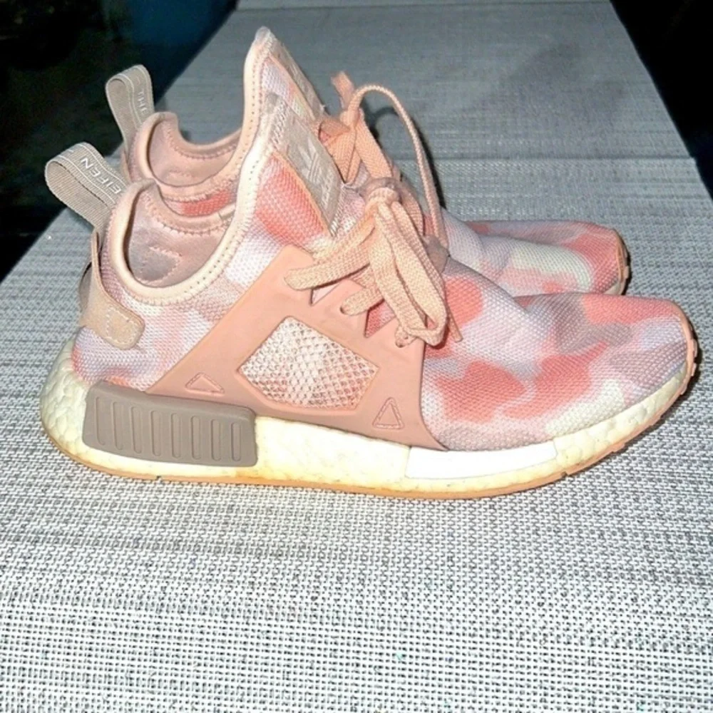 Adidas NMD pink camo sneakers size39.5 EUR IT SAYS 7.5, they run big like 8.5 US